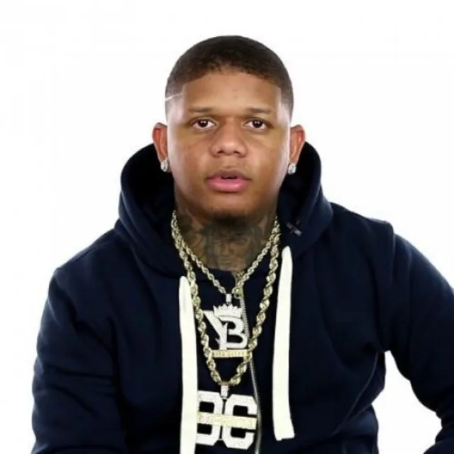 Des avocats de Yella Beezy contestent l'utilisation des paroles de rap dans le procès — revue de presse