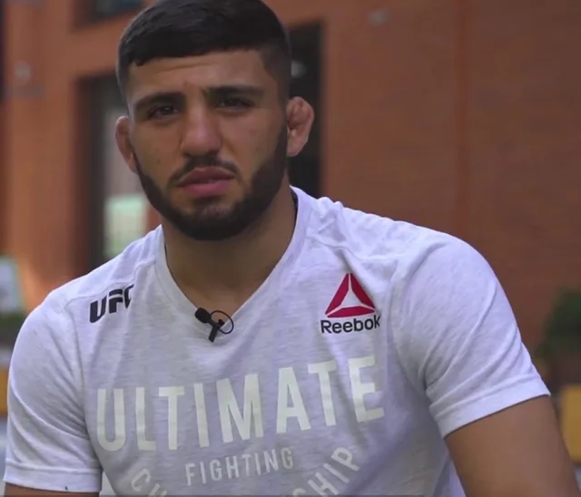 Arman Tsarukyan ne sera pas autorisé à disputer le titre du BMF contre Charles Oliveira lors de… — revue de presse
